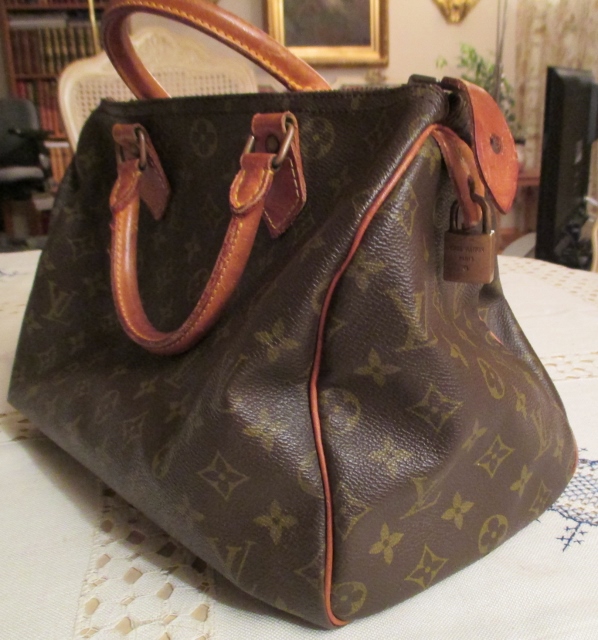 M924M Louis Vuitton Authentic Handbagx